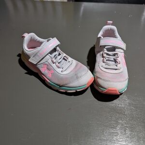 Under Armour Kids Shoes - Pink and White
